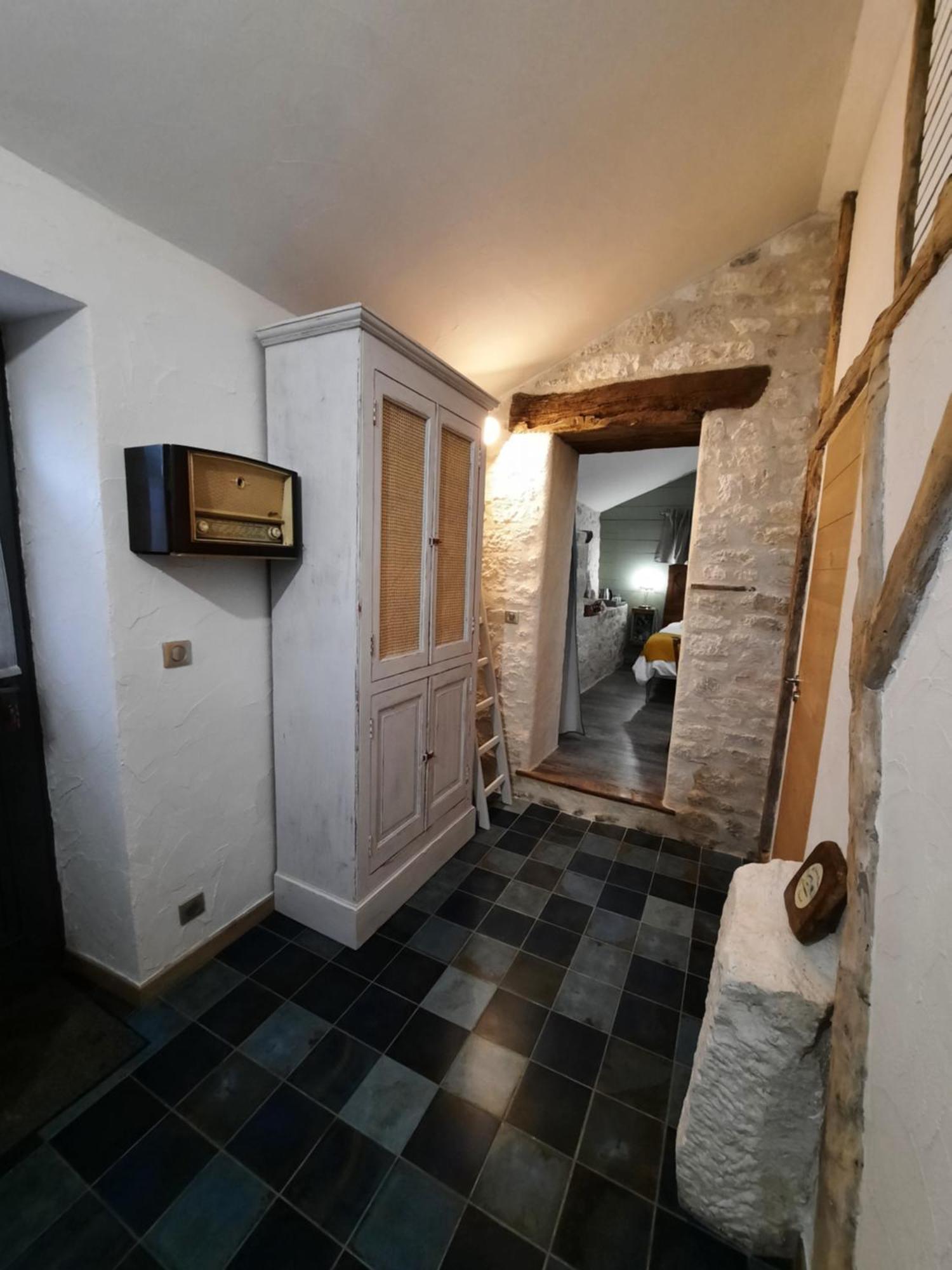 Le Val Du Pech Chantant Chambres D'Hotes Pern المظهر الخارجي الصورة