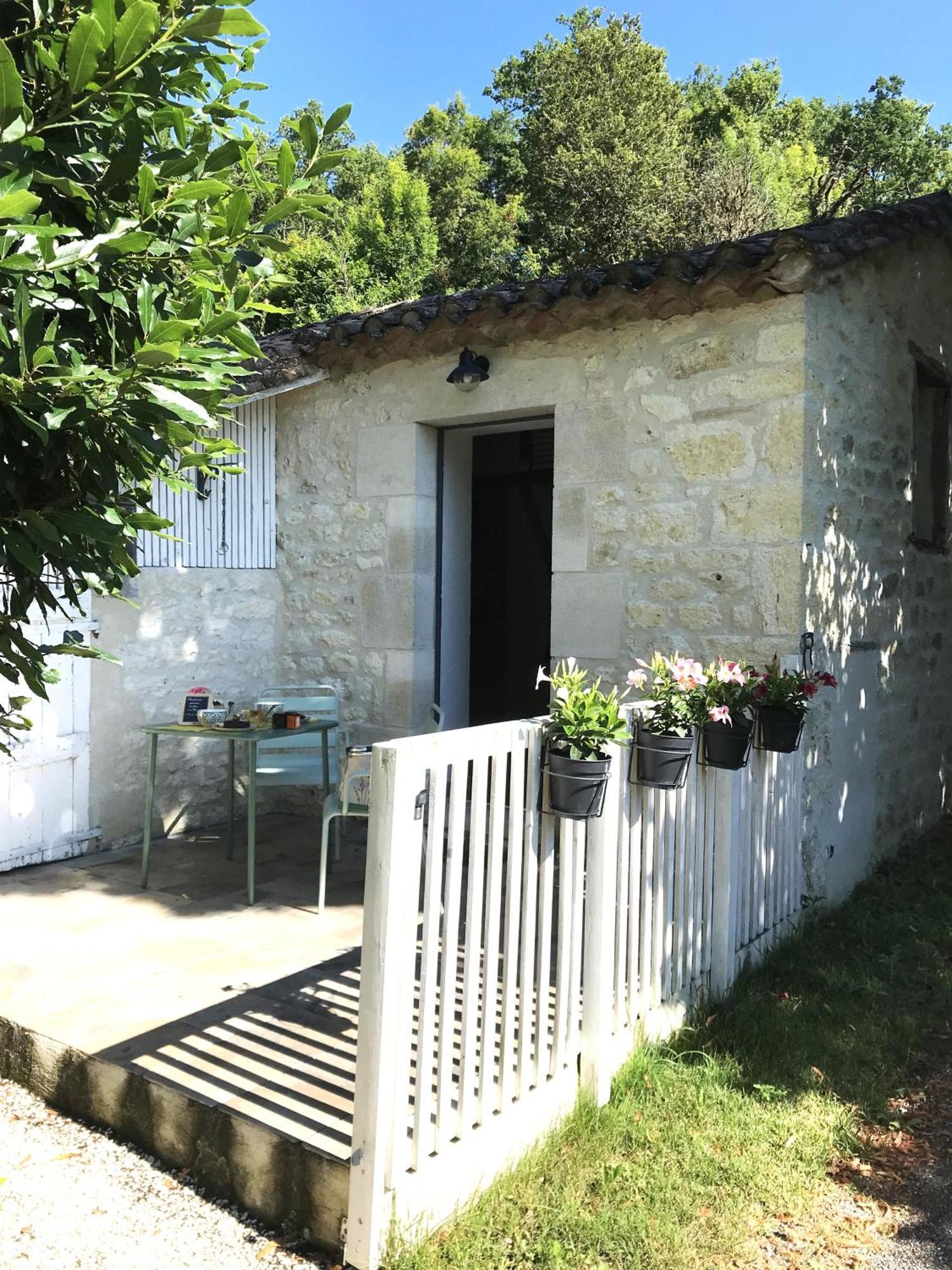 Le Val Du Pech Chantant Chambres D'Hotes Pern المظهر الخارجي الصورة